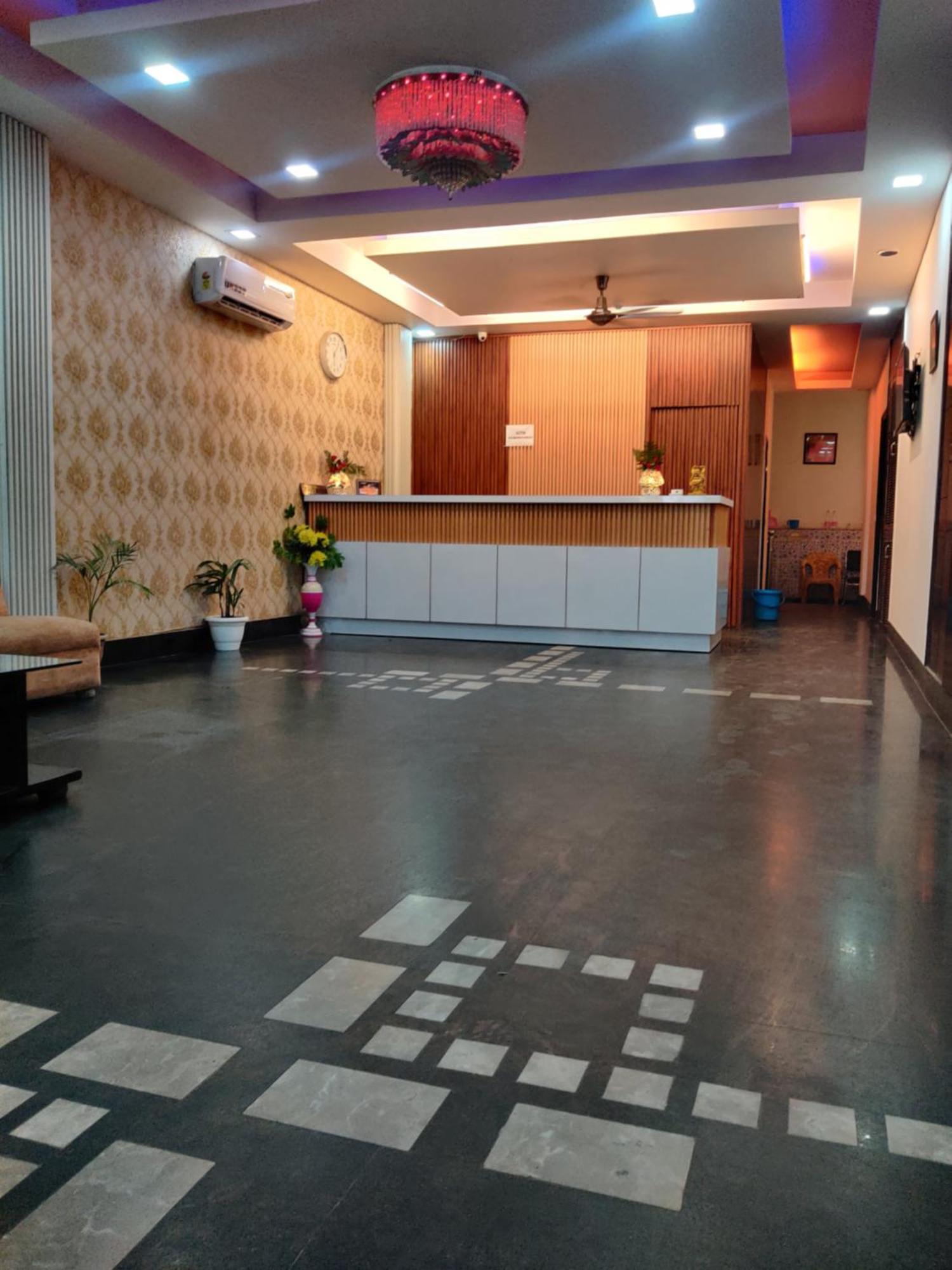 Hotel Delhi Airport Plaza Igi Airport New Delhi Eksteriør billede